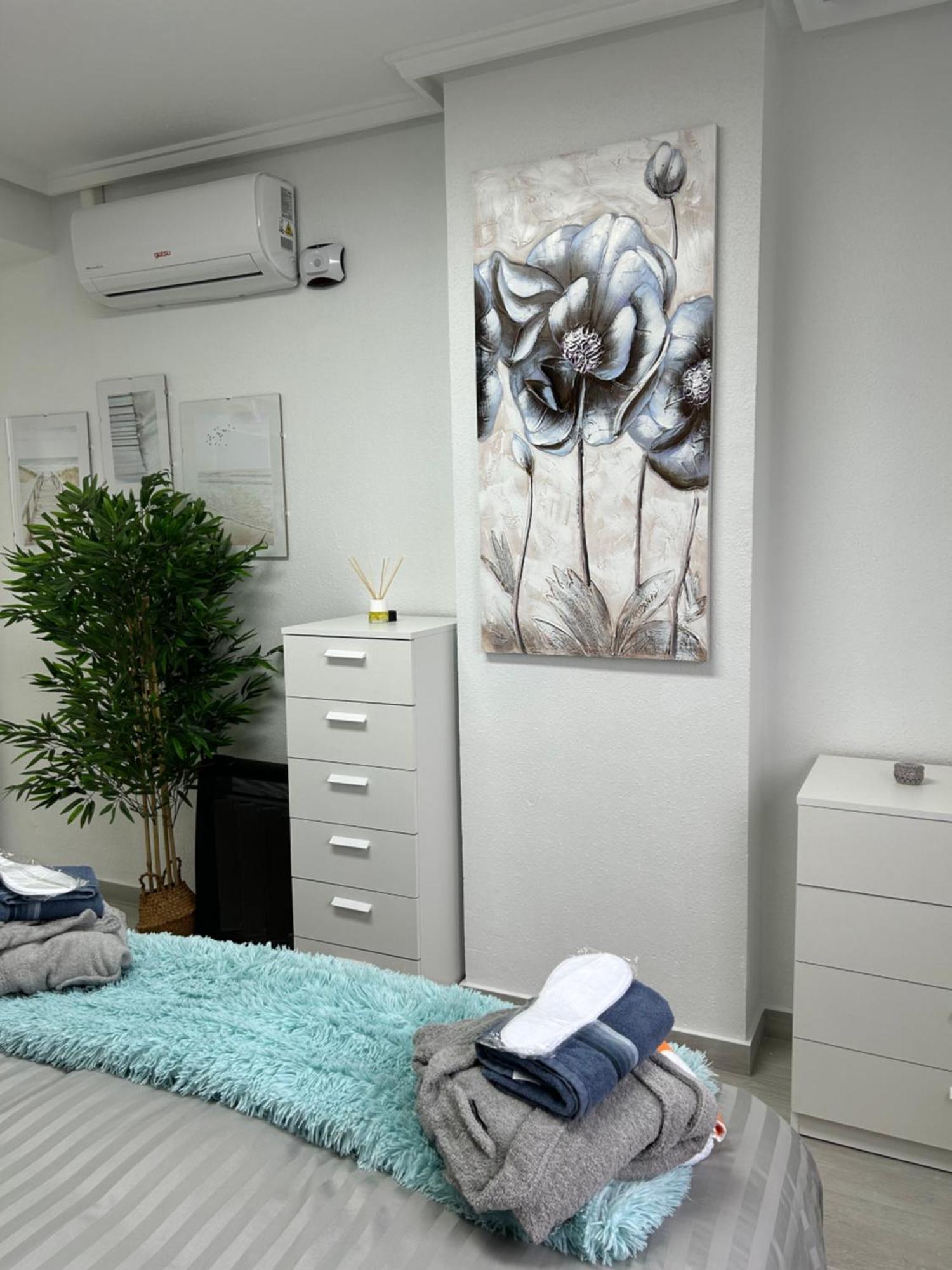 Skyline 21 Apartment Torrevieja Ngoại thất bức ảnh